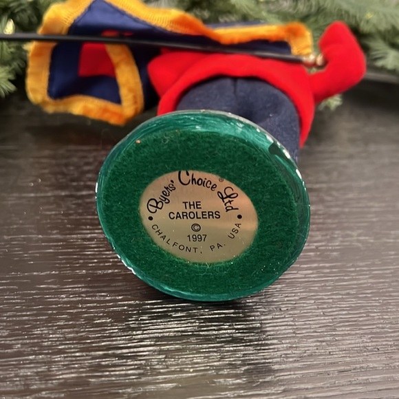 Byers’ Choice Caroler - Picture 6 of 6